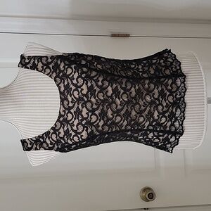 Tahari by Arthur S. Levine, Black Lace over Tan Sleeveless Top, Size 6, EUC
